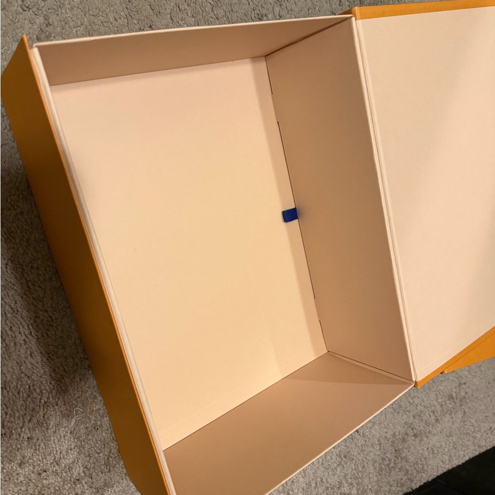 2 Louis Vuitton Signature Orange Gift Boxes - Picture 3 of 5